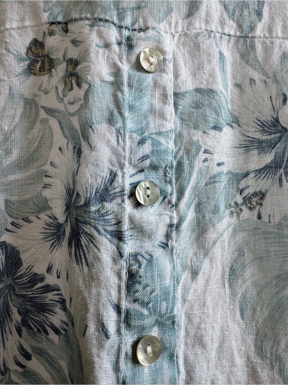 Terzo Millennio Linen Shirt Size M Green Floral Italy Button Detail Short Sleeve - Picture 8 of 13